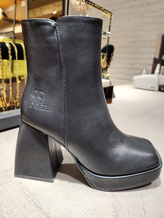 Blogger - Bottines Diva Noir